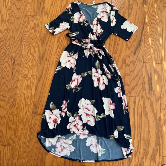 Women’s hello miz Floral Wrap Dress in Navy and Pink floral maternity large l - Picture 1 of 9